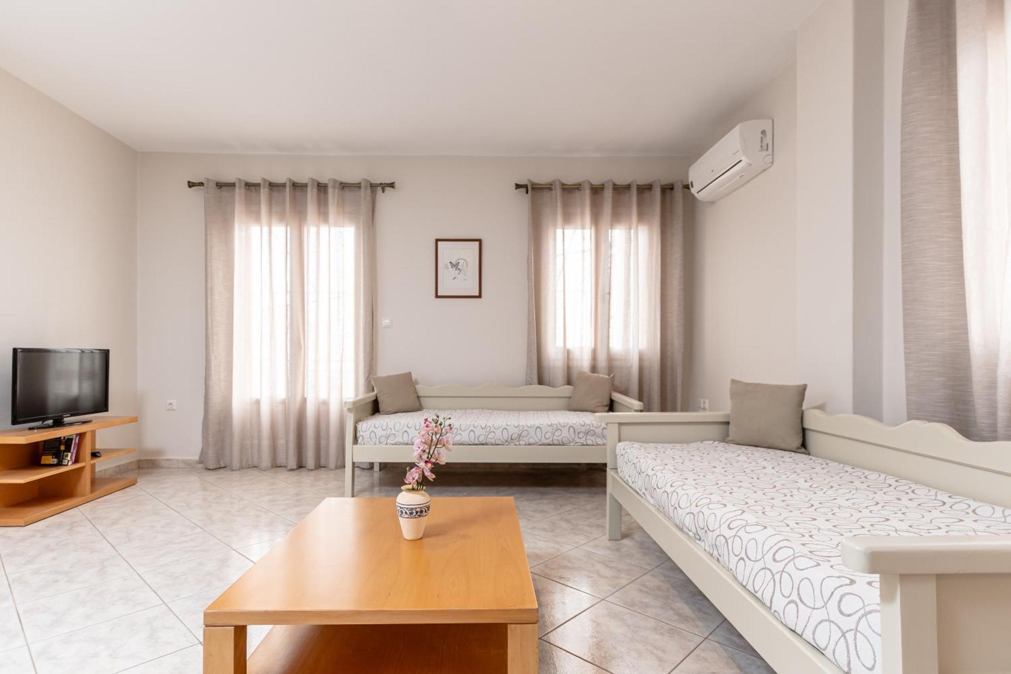 Optasia Naxos Center 2 Bedroom New Apartment Naxos City Exterior foto